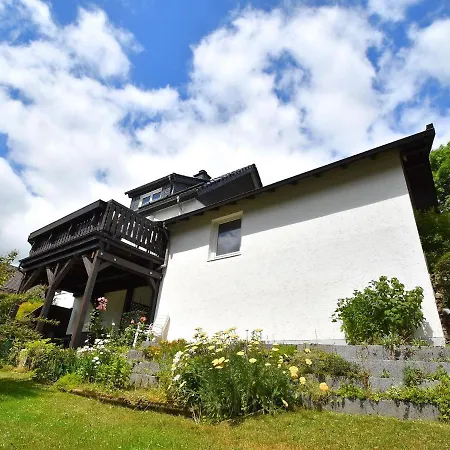 In Deifeld With Balcony Holiday home *