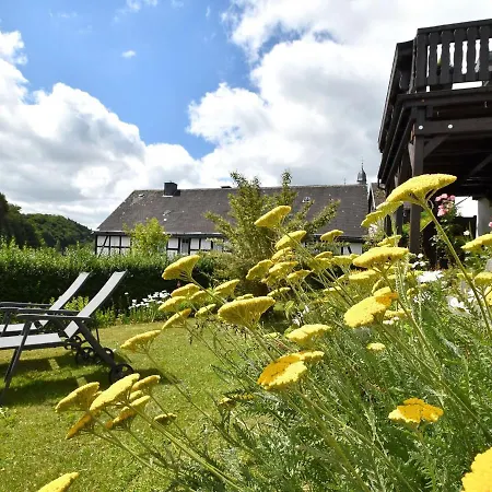 In Deifeld With Balcony Holiday home Medebach