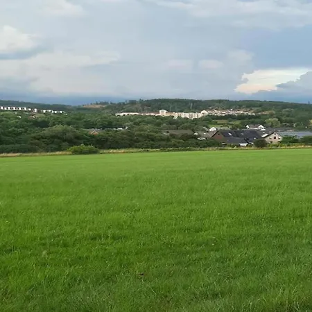 Ferienhaus, Ferienhaus *