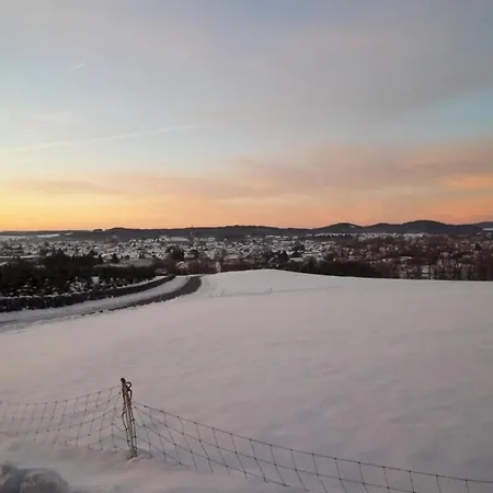 Ferienhaus, Ferienhaus *