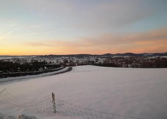 Ferienhaus, Ferienhaus *